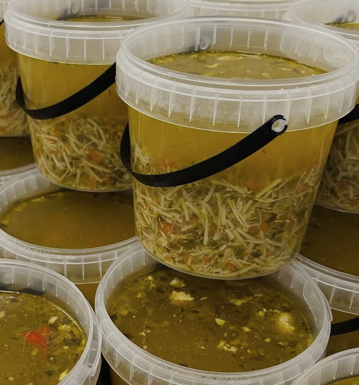 GROENTESOEP MET GEHAKTBALLETJES